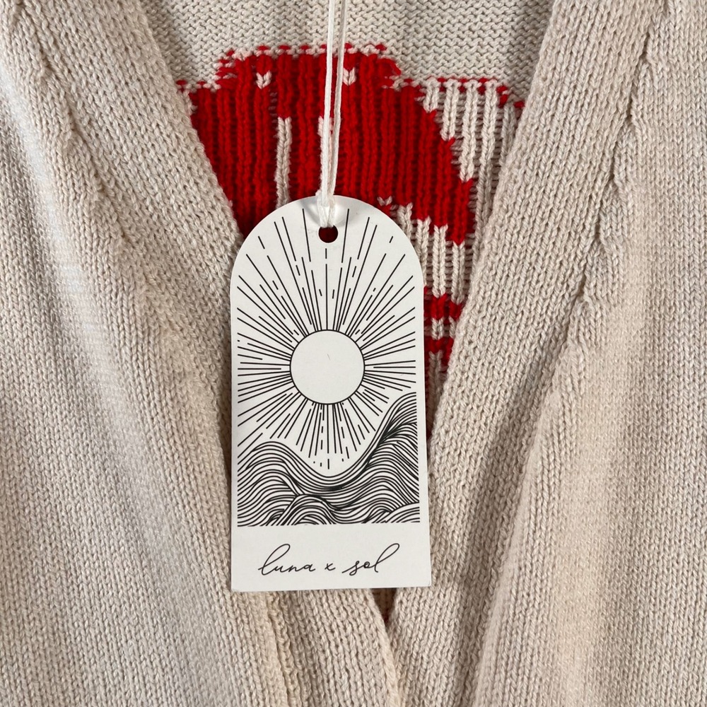 Luna x Sol Women Cream Red Lobster Graphic Knit Cardigan Sweater Size M NWT - Picture 4 of 8